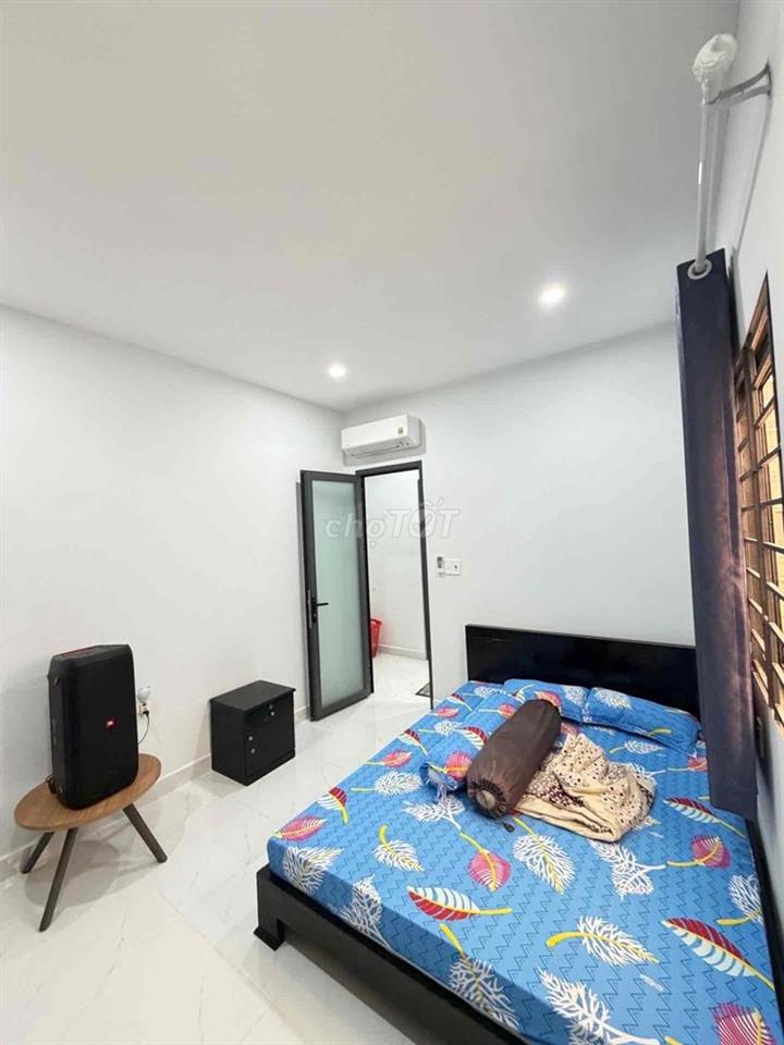 🔥 LÔ GÓC – SÁT HẺM Ô TÔ – GẦN HÀNG XANH, BÀ CHIỂU