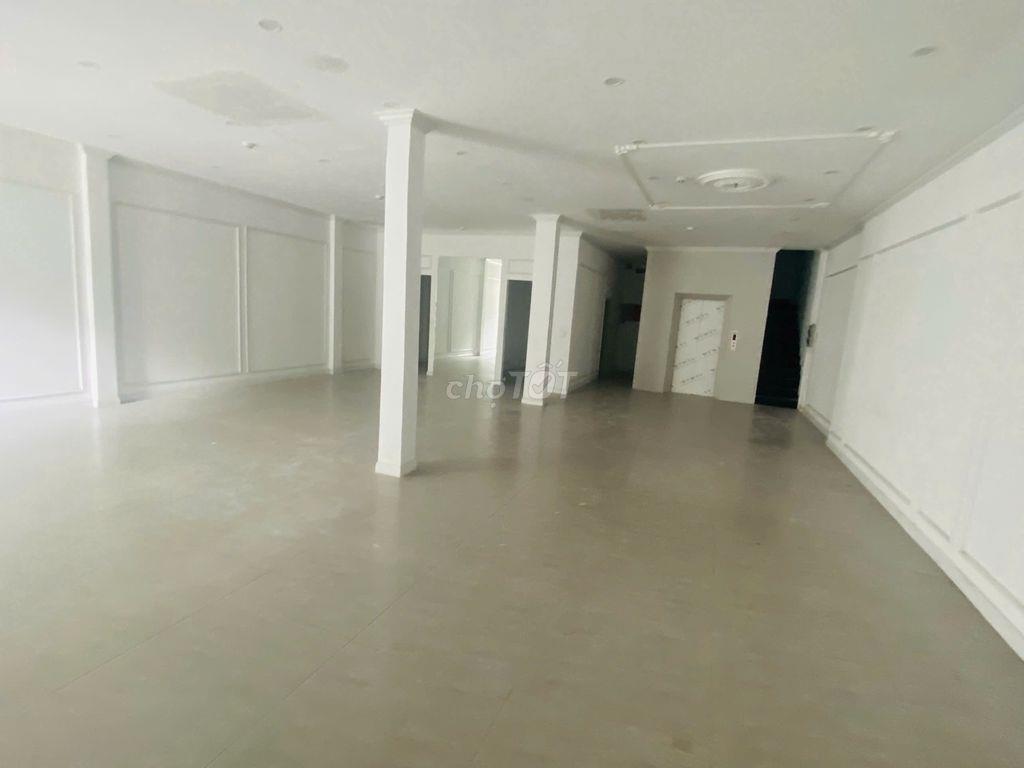 MT VÕ VĂN TẦN Q.3 , 6 TẦNG , DT : 10 X 20  CÓ THANG MÁY , NHÀ MỚI XÂY