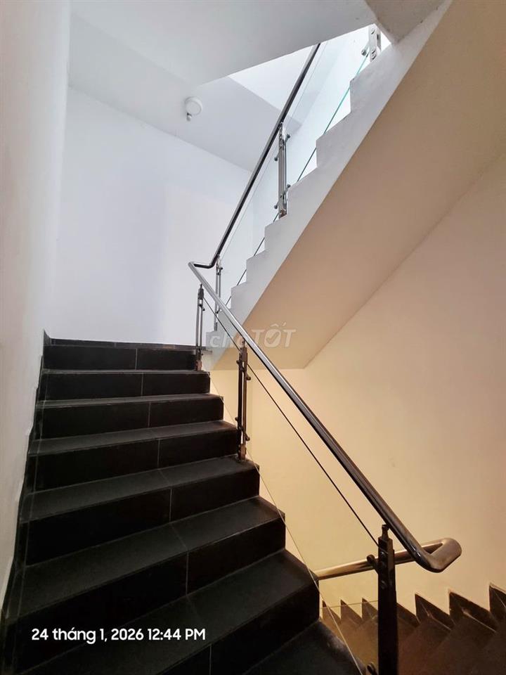 TÒA NHÀ ĐƯỜNG 3/2 Q.10 , DT 1000M2 : NGANG 7M , TÒA NHÀ MỚI VÀ ĐẸP