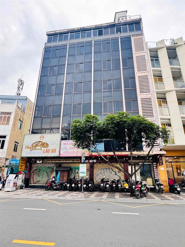 NGANG 12m MT Lê Lai P. Bến Thành , dtsd : 400m2 chỉ với 80tr/tháng