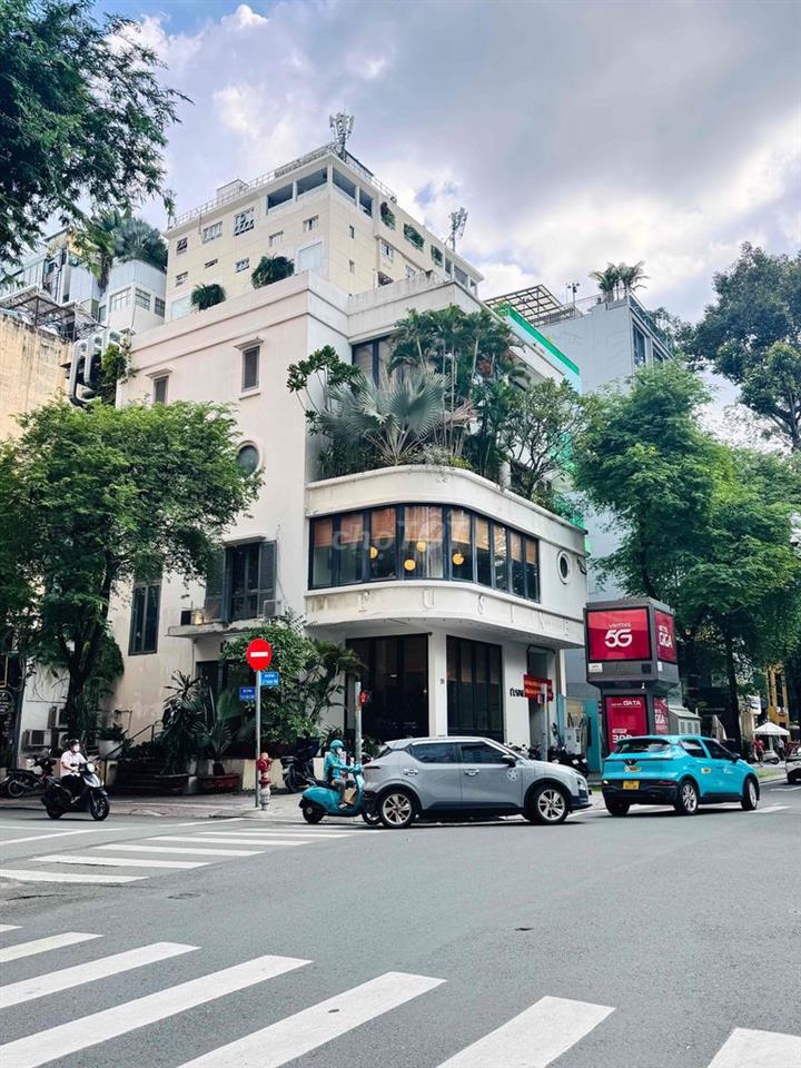 Góc 2MT Lê Thánh Tôn ( Khu bến nghé ) dt : 500m2 , giá thuê 200tr/th