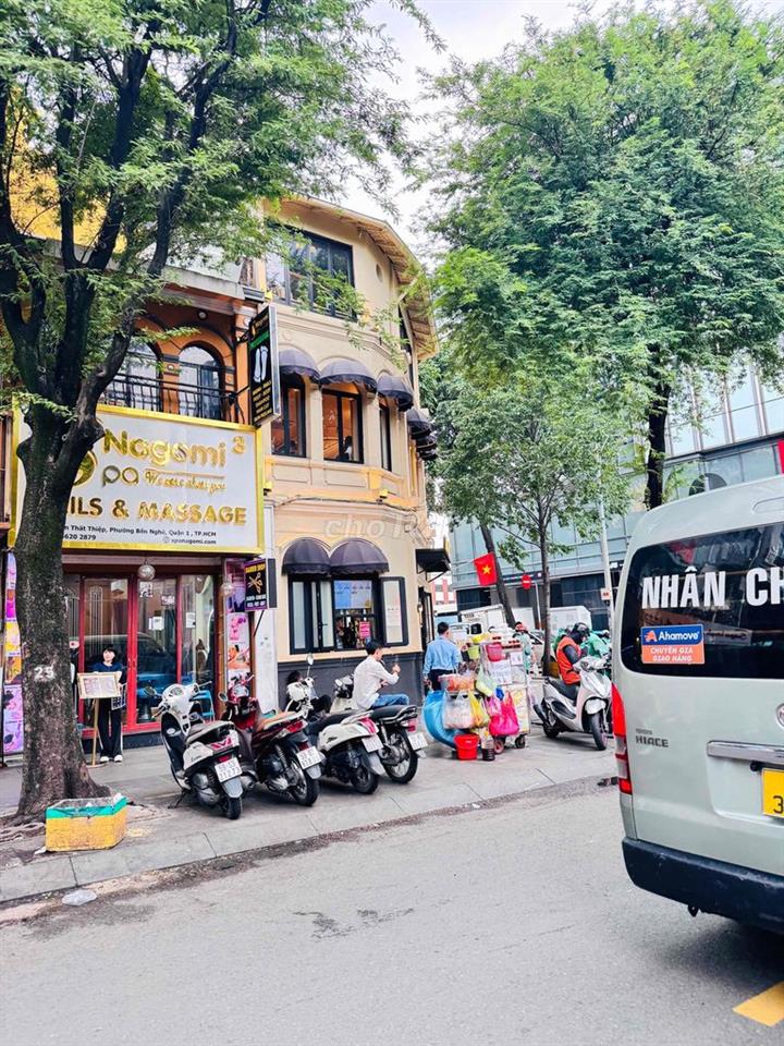 31A Nguyễn Thiệp , Khu takashimaya , Tổng dt : 200m chỉ với 100tr/th