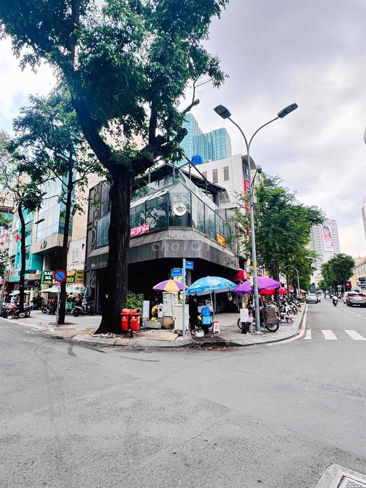 Góc 2MT Hồ Tùng Mậu Q1 , Dtsd : 500m2 , 3 tầng , giá thuê : 150tr/th