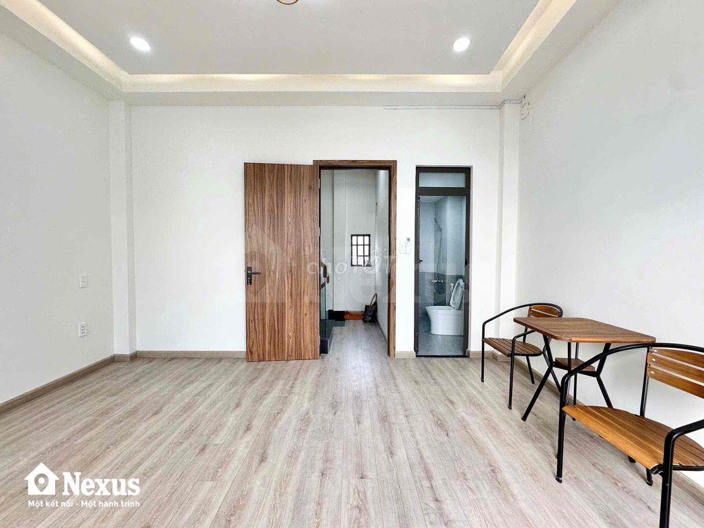 Cho thuê phòng ban công full nội thất ngay Dương Quảng Hàm