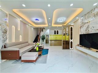 Bán nhà 1 trệt 1 lầu 3PN hẻm xe hơi Đường số 4, gần CV Làng Hoa