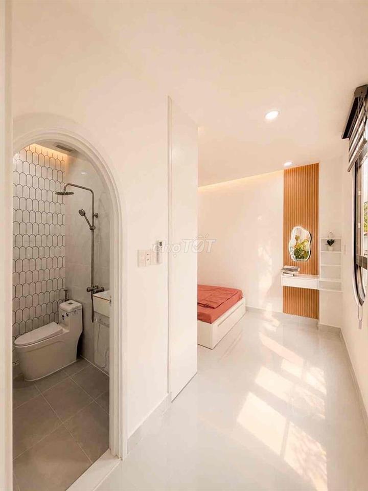 Nhà mới ngay công viên Gia Định, hẻm xe hơi, 2 tầng 3pn 3wc, 4m x 12m
