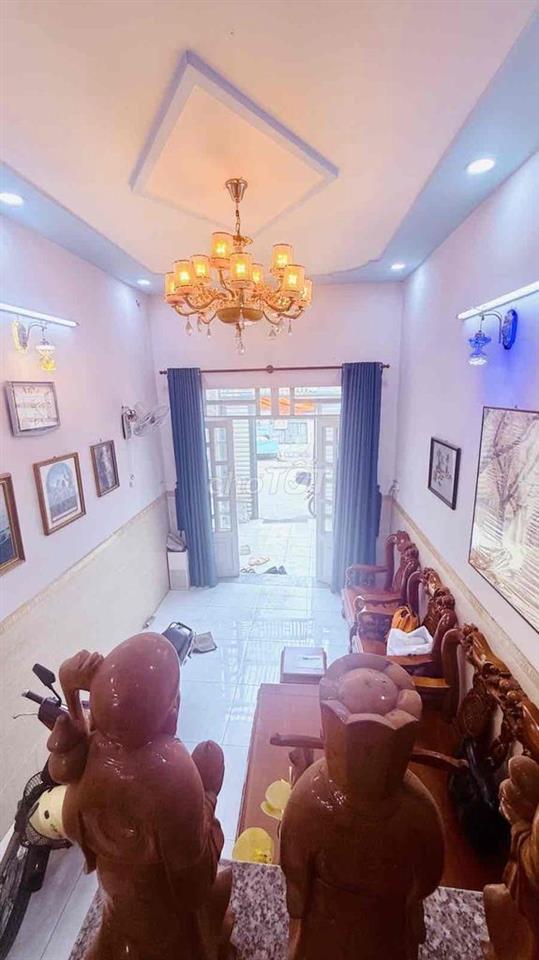 Ngay công viên Gia Định, 4 tầng 4pn 5wc, 60m2 vuông vức, đường ôtô 10m