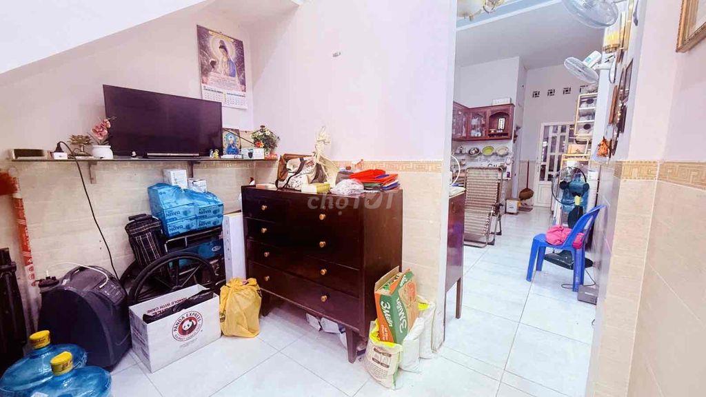 Ngay công viên Gia Định, 4 tầng 4pn 5wc, 60m2 vuông vức, đường ôtô 10m