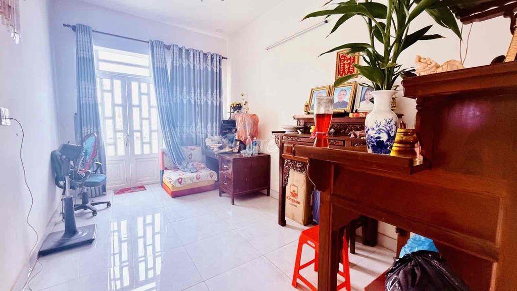 Ngay công viên Gia Định, 4 tầng 4pn 5wc, 60m2 vuông vức, đường ôtô 10m