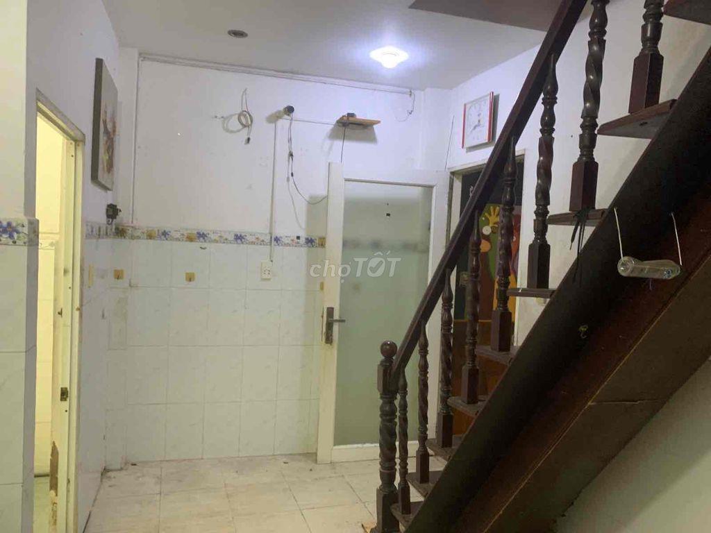 Phạm Văn Đồng, Gò Vấp, hẻm ôtô 8m thông, 2 tầng, 4.6m x 16m vuông đẹp