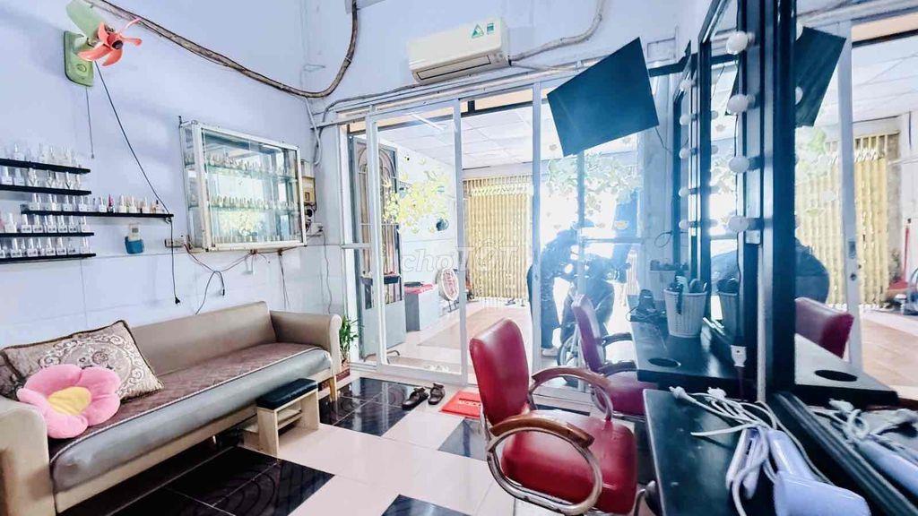 Ngay Vincom Quang Trung, hẻm ôtô thông, 2 tầng, 56m2, sổ vuông vức