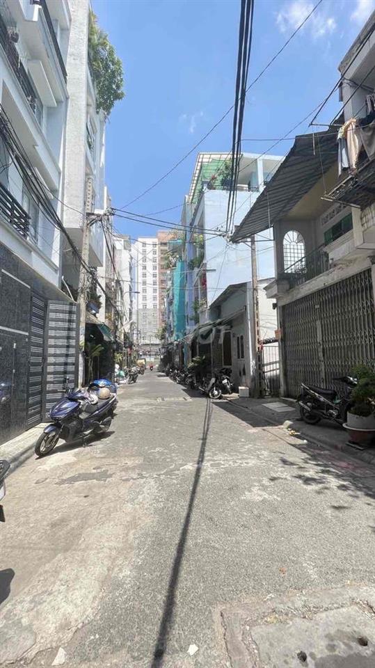 Nhà mặt tiền khu Bàu Cát, Tân Bình, 2 tầng, 4.1m x 13m, sổ vuông vức.