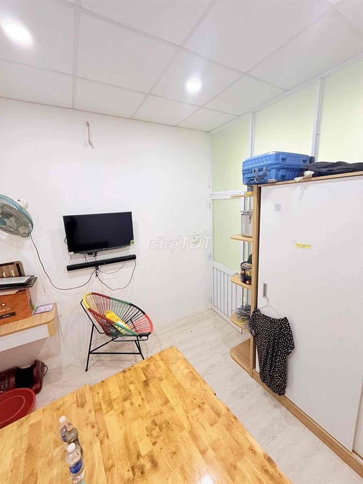 Xô Viết Nghệ Tĩnh, Bình Thạnh, 2 tầng 2pn 2wc, gần 20m2, giá 2.48 tỷ