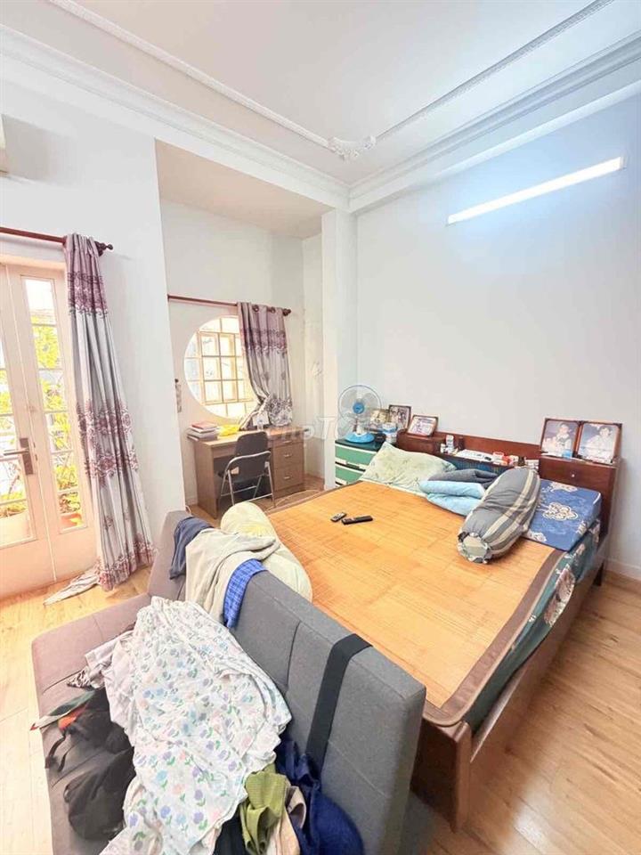 Ngay công viên Gia Định, hẻm xe hơi thông, 3 tầng, 4.9m x 13m, 8.8 tỷ