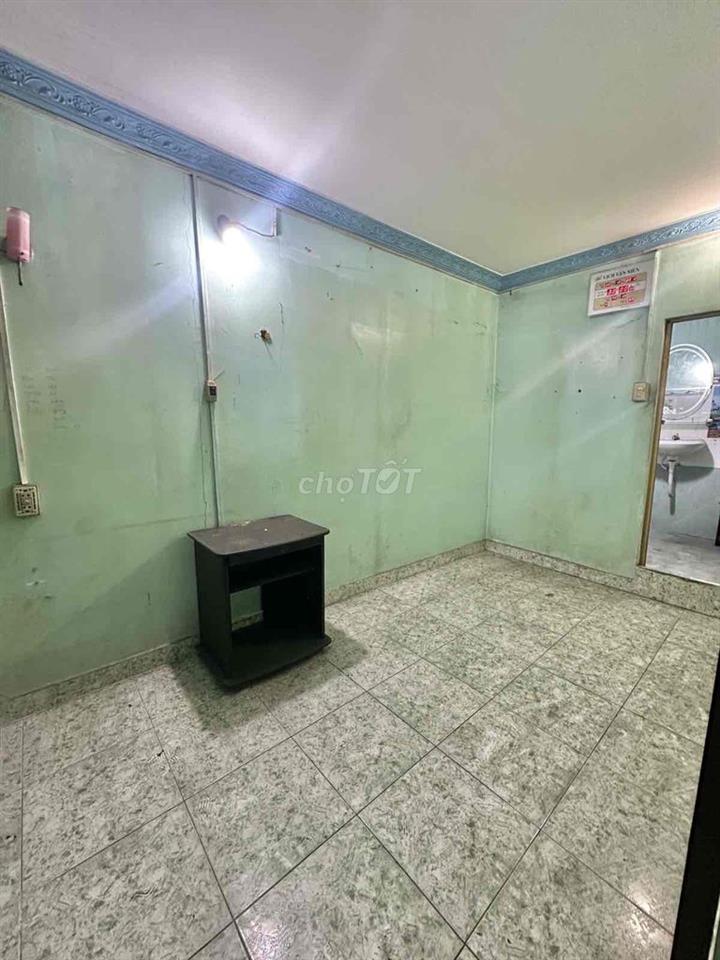 Lạc Long Quân, Tân Bình, hẻm ôtô tránh nhau, 2 tầng 2pn 2wc, 3m x 11m