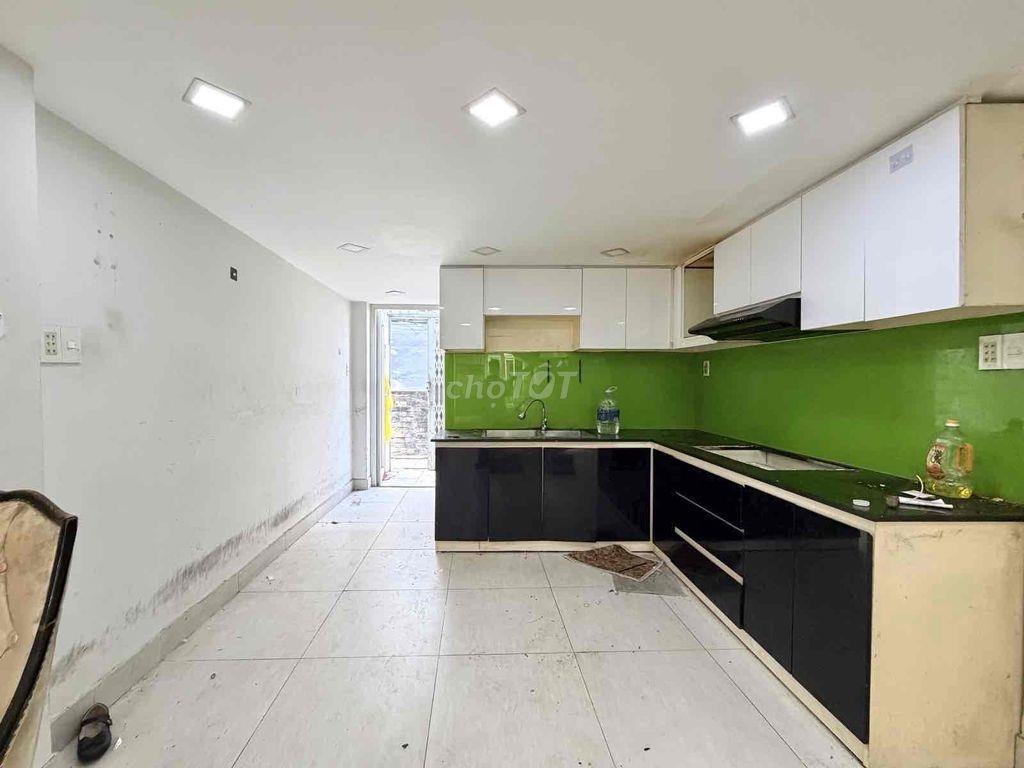 Huỳnh Văn Bánh, Phú Nhuận, hẻm xe hơi, 3 tầng 4PN, 52m2, sổ vuông vức