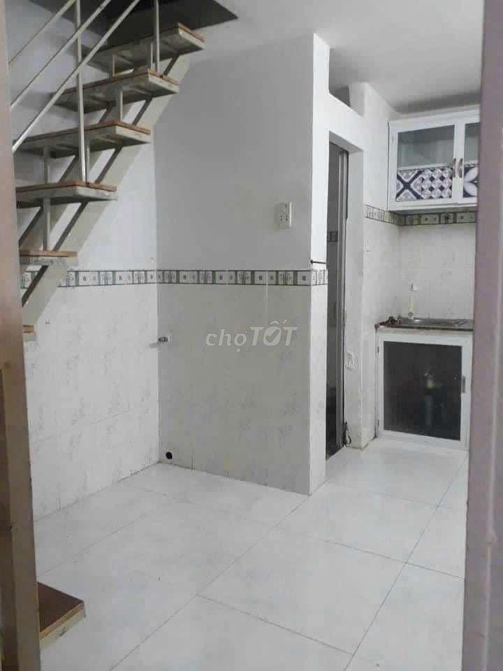 Hỗ trợ a guộc gửi HH cho dv bán nhà vị bằng 4x4m 1 lầu Hiệp Thành 42