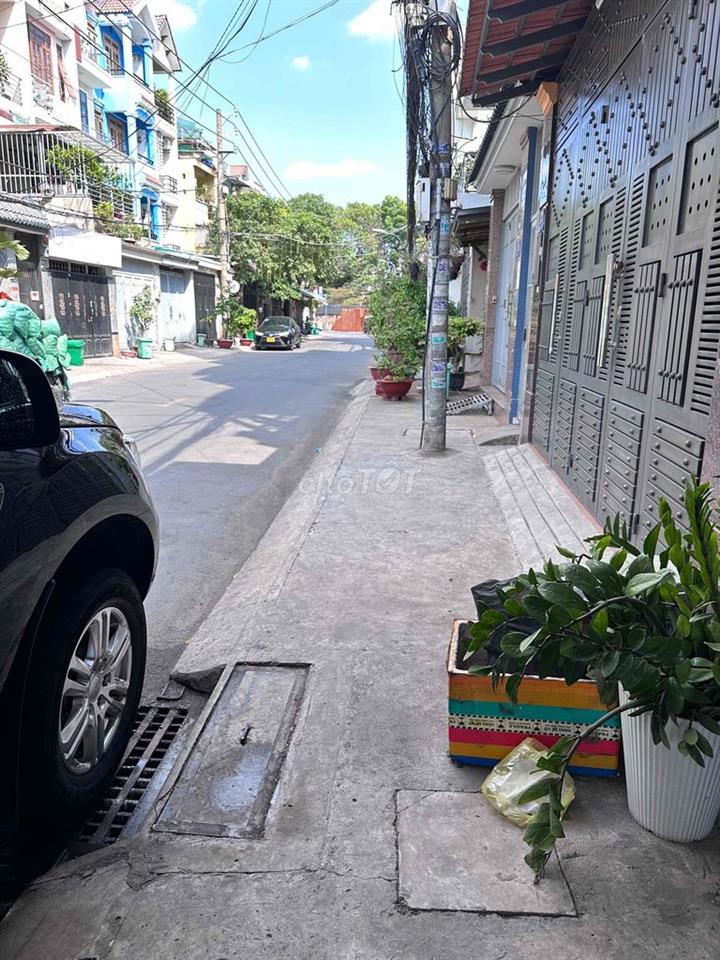 CHO THUÊ PHÒNG TRỆT MẶT TIỀN NGAY THỐNG NHẤT QUANG TRUNG FULL NT