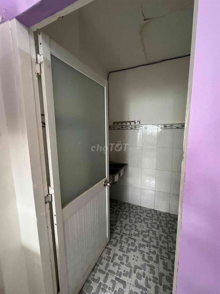 CHO THUÊ PHÒNG TRỆT MẶT TIỀN NGAY THỐNG NHẤT QUANG TRUNG FULL NT