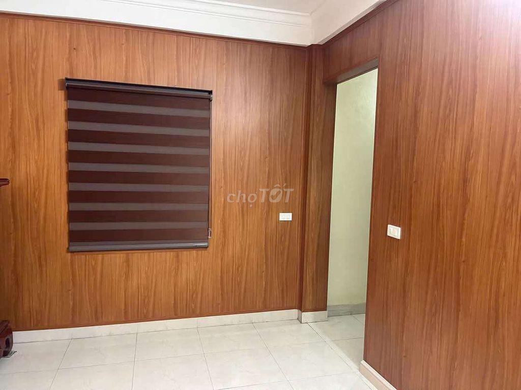 tìm nữ ở ghép