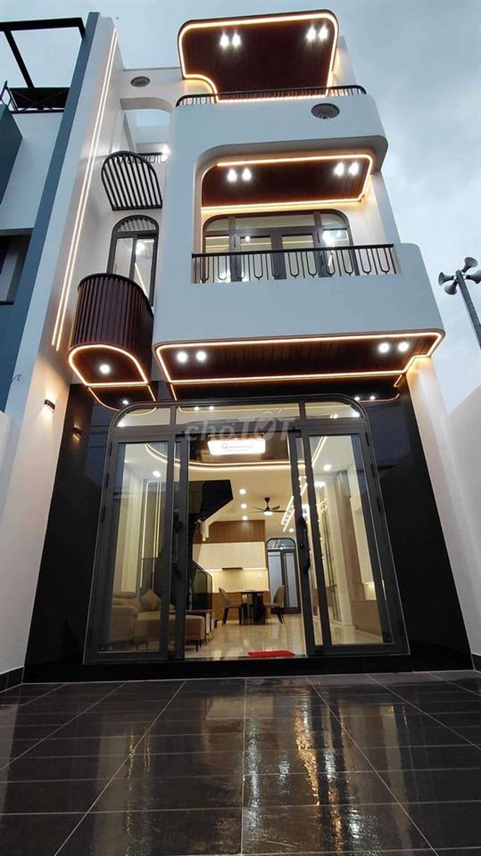 Nhà mặt tiền nhựa 5x21m 3 tầng 5 Phòng Chợ Bà Điềm Đường Phan Văn Hớn