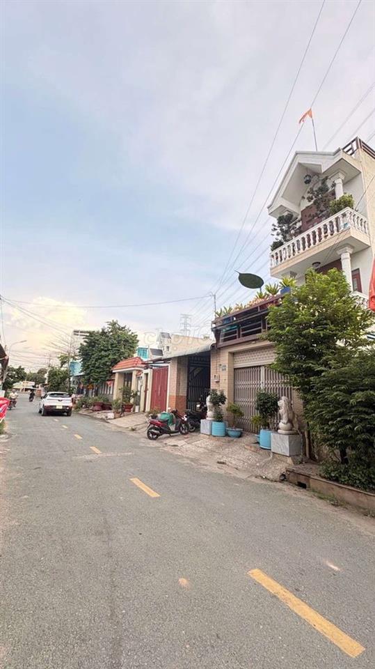 Nhà Mặt tiền đường ĐÔNG THẠNH 1-5, xã ĐÔNG THẠNH, HÓC MÔN, dt 95m²