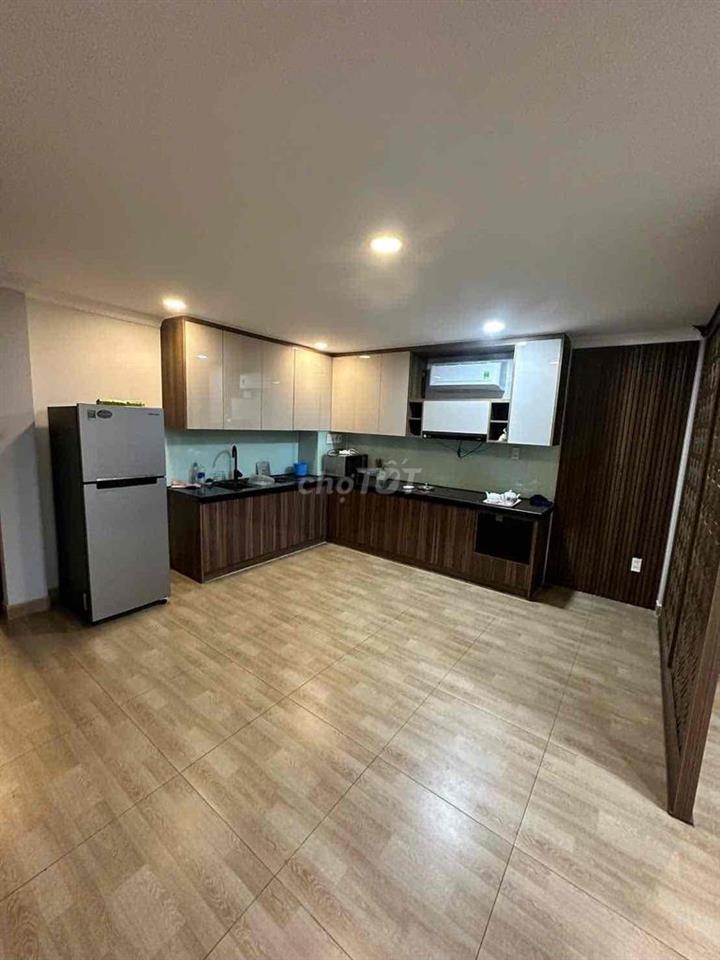 Cho thuê căn hộ 2 phòng ngủ có thang máy