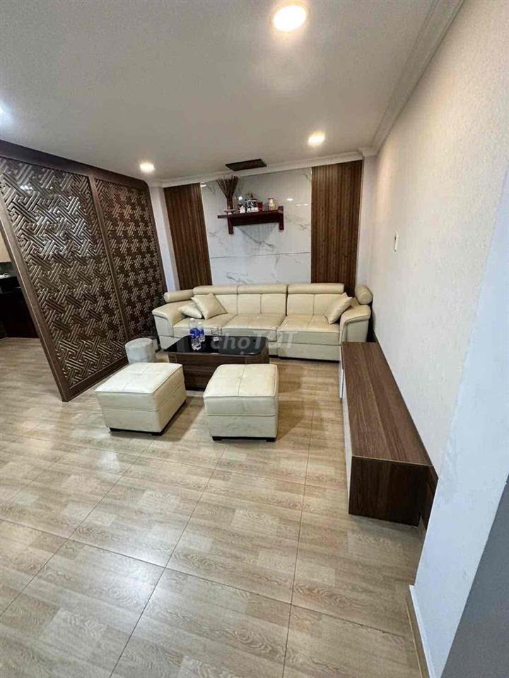 Cho thuê căn hộ 2 phòng ngủ có thang máy