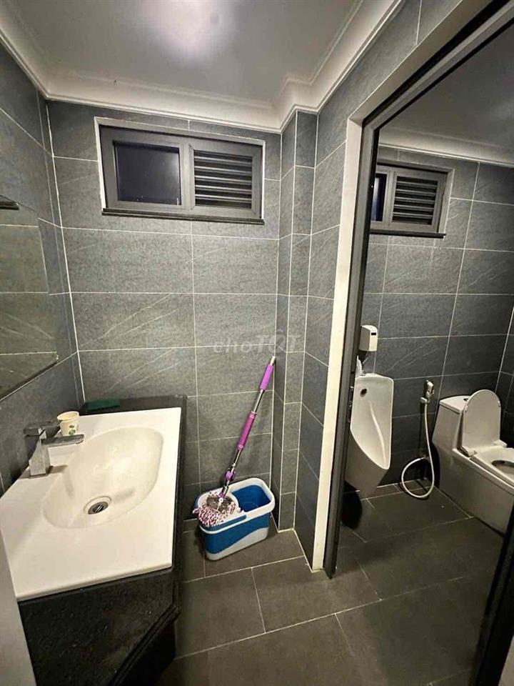 Cho thuê căn hộ 2 phòng ngủ có thang máy