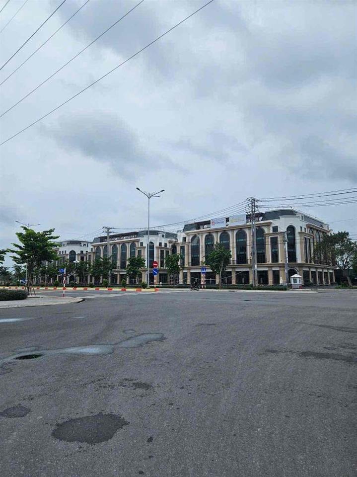 ĐẤT MẶT TIỀN ĐƯỜNG SỐ 1 TRỤC CHÍNH KDC THÁI SƠN LONG HẬU