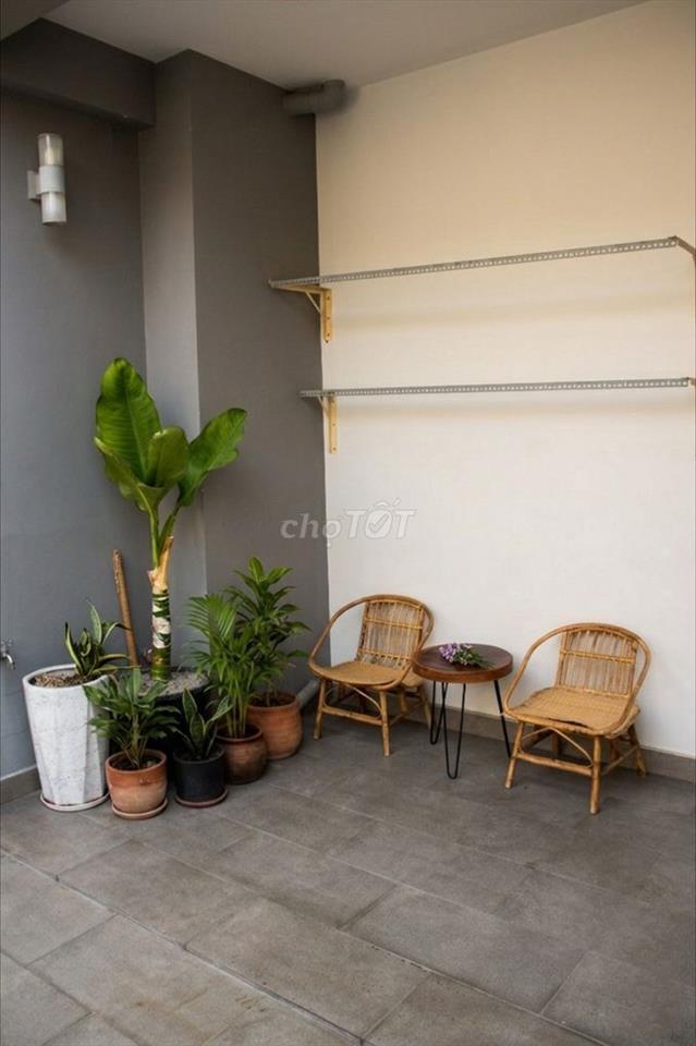 Cho thuê Studio Ban Công Bến Thành-Cách Metro 300m, cho làm BNB Airbnb