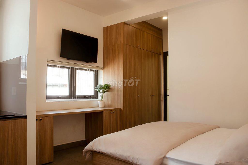 Cho thuê Studio Ban Công Bến Thành-Cách Metro 300m, cho làm BNB Airbnb