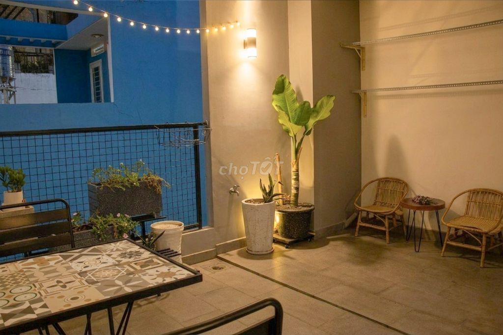 Cho thuê Studio Ban Công Bến Thành-Cách Metro 300m, cho làm BNB Airbnb