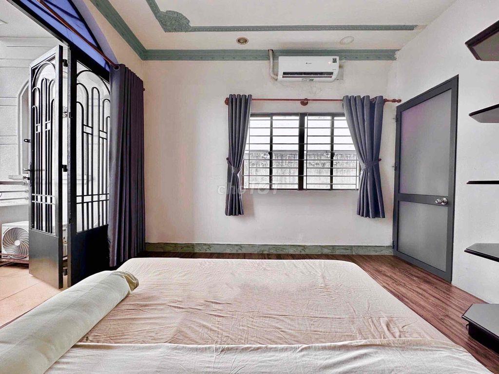 CHÍNH CHỦ CHO THUÊ CĂN HỘ 1PN 1PK BAN CÔNG NGAY MẶT TIỀN QUẬN 11