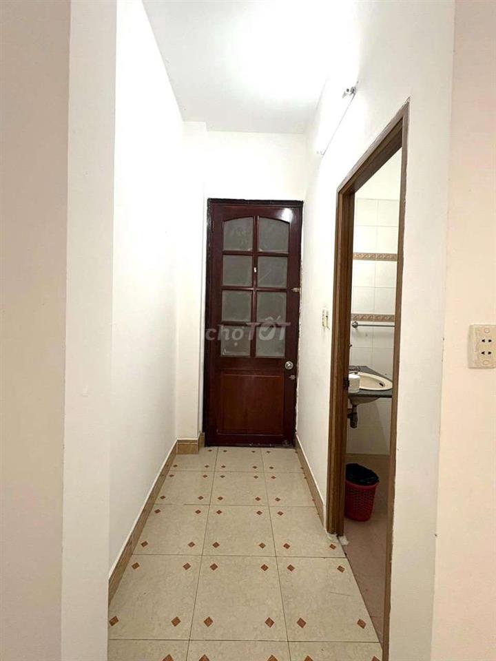 cho thuê Hai bà Trưng,q1 ( 3ng ở)