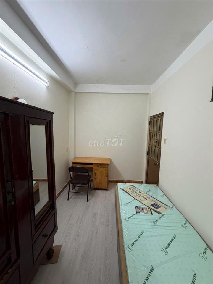PHÒNG MỚI CẢI TẠO  – GẦN HUFLIT, ĐH Y DƯỢC, BV 115