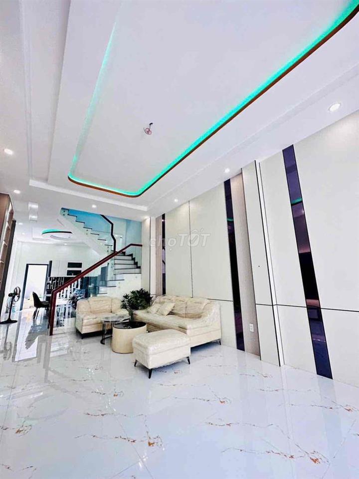 CẦN TIỀN BÁN GẤP NHÀ MỚI 7.6 tỏi