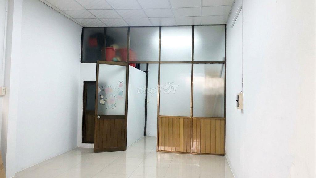 CHO THUÊ NHÀ MẶT TIỀN – 421 LẠC LONG QUÂN, P. HÒA BÌNH, TPHCM