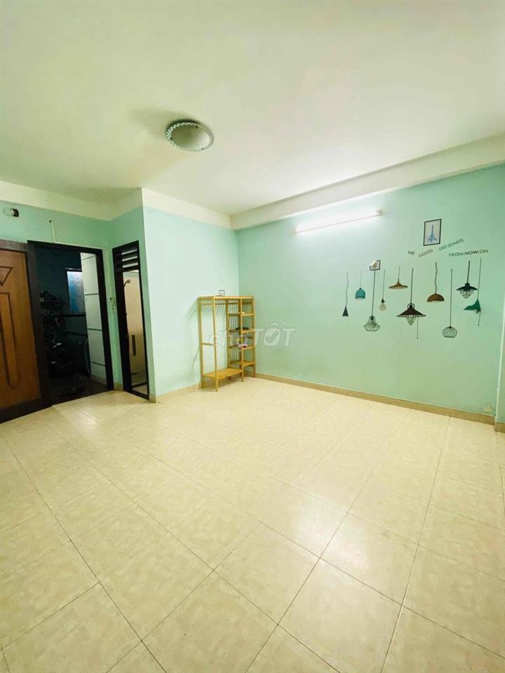 Phòng trọ có nhà vệ sinh riêng cửa sổ thoáng mát Hoà Bình Đầm Sen