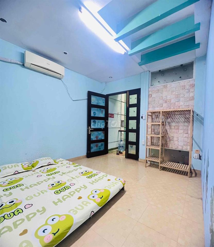 Phòng trọ sạch sẽ toilet riêng ngay Đầm Sen