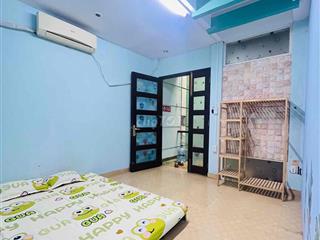 Phòng trọ sạch sẽ toilet riêng ngay Đầm Sen