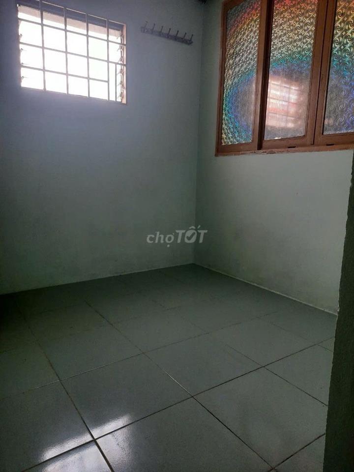 Cho thuê phòng nhỏ 1 ng ở 1tr4 1 tháng