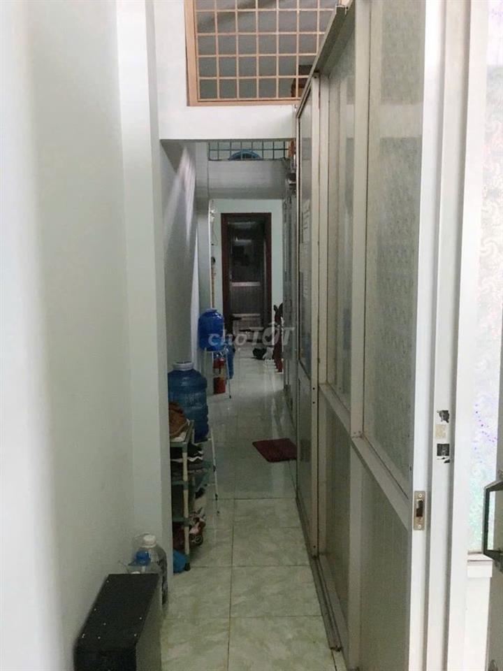 Cho thuê phòng nhỏ 1 ng ở 1tr4 1 tháng