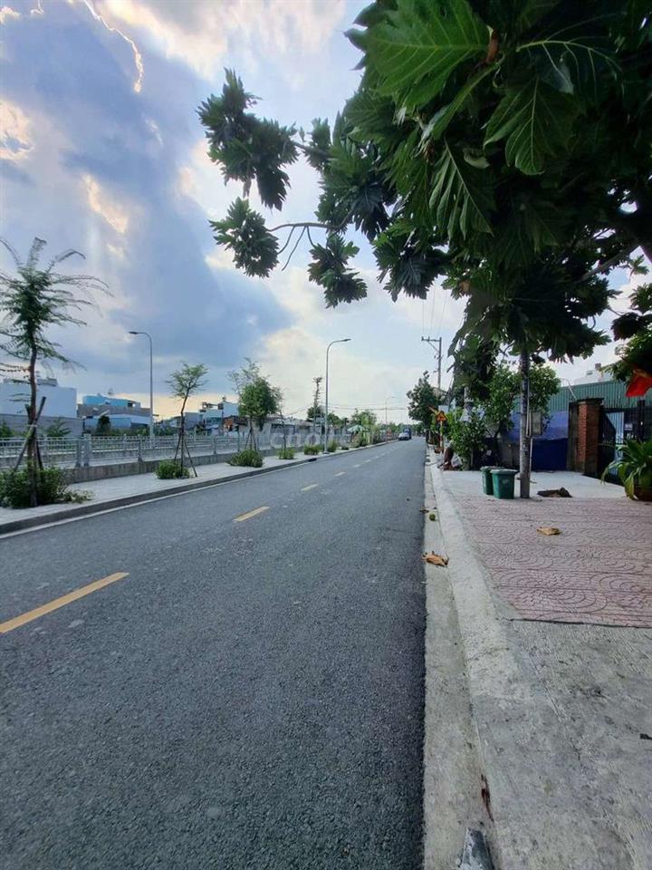 Bán nhà đẹp đường Hà Huy giáp 