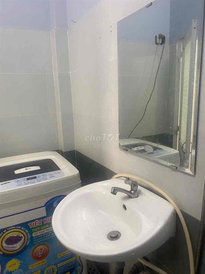 Phòng trọ 30m2 độc lâp lối đi riêng