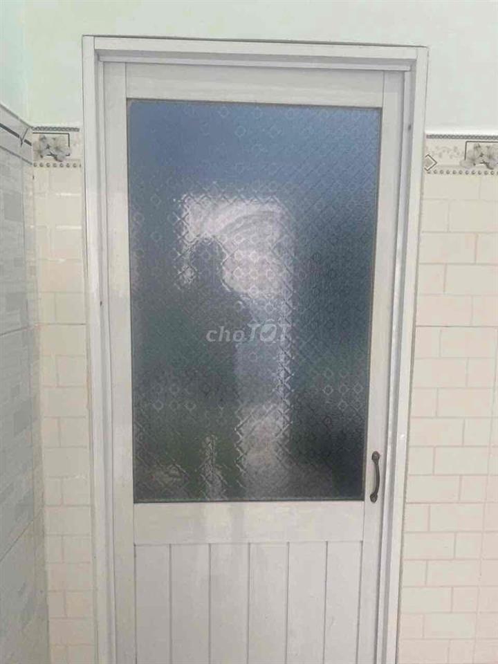 Phòng trọ 30m2 độc lâp lối đi riêng