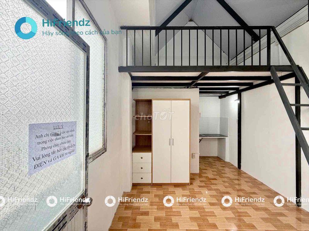 Duplex cửa sổ trời thoáng mát trên đường Nguyễn Văn Quá, gần CVPM