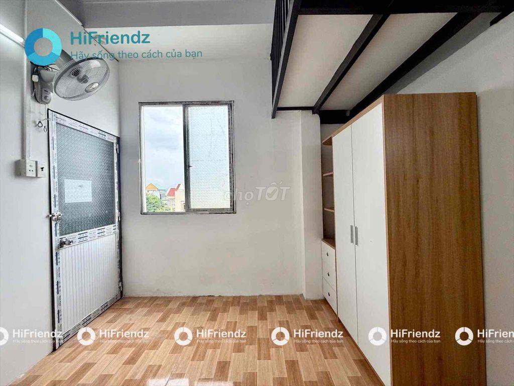 Duplex cửa sổ trời thoáng mát trên đường Nguyễn Văn Quá, gần CVPM
