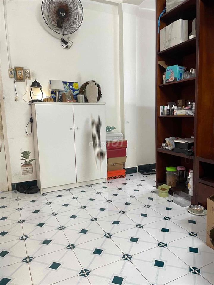 [QUẬN 4 SÁT QUẬN 1] - TÌM NỮ Ở GHÉP - 3TR250/ tháng (ngay cầu Ông Lãnh