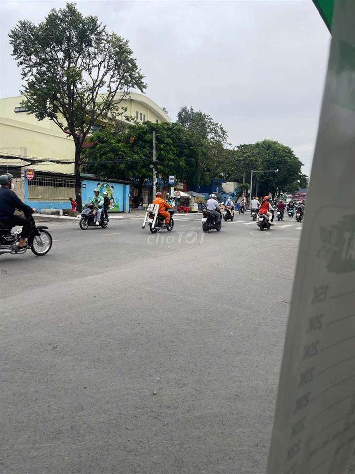 Văn phòng , phòng học, phòng trọ sinh viên kết hợp